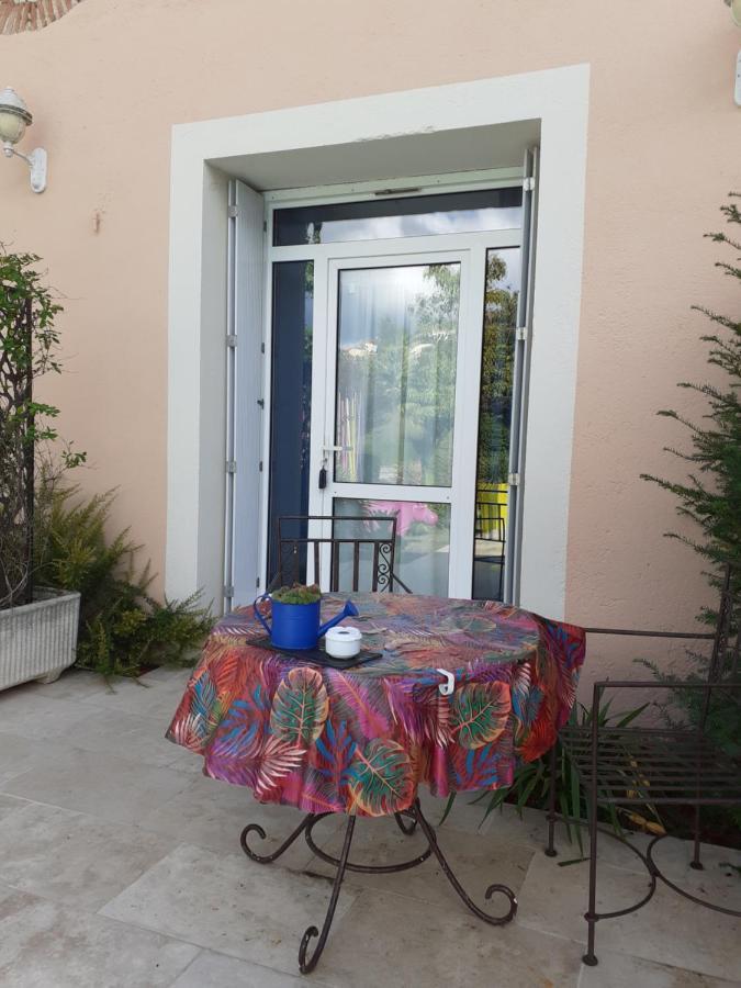 La Casa Color Bed & Breakfast Lamagdelaine Exterior photo
